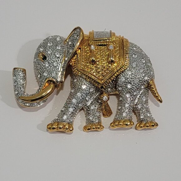 Huge Vintage Goldtone Sparkling Rhinestone Elephant Pin Brooch - Picture 1 of 4